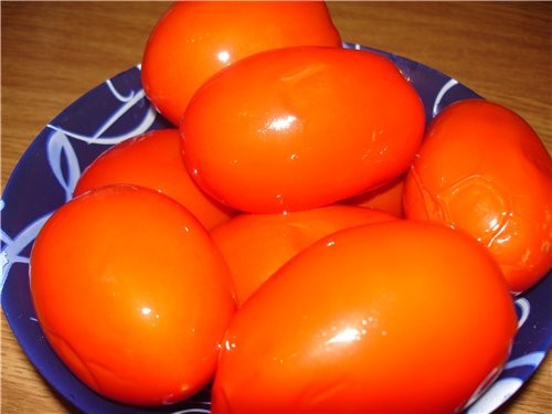 Хочу поделиться с вами рецептиком очень вкусных соленых (квашеных) помидор