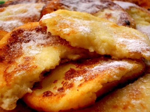 Сегодня занималась утилизацией продуктов в холодильнике-получились вкусные сырники на сметане ,кури... - 2