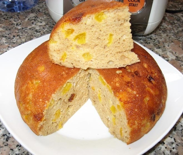 Очередной пирожок тоже из цельнозерновой с абрикосами и изюмом - 2
