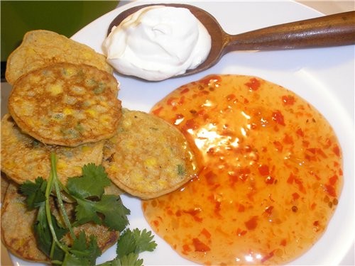 Посмотрев на все красивые тарелки с вкусностями, тайские оладьи тихо напевают свою песенку: Мы скро...