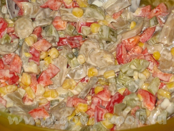 Быстрый кукурузный салат (рецепт от с ЖЖ, словами автора) "Нам понадобится: 2 сладких перца (или од... - 2