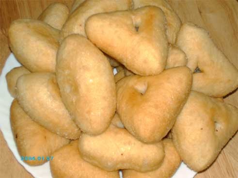 Девочки и мальчики, угощайтесь пирожками с картошкой, капустой и беляшиками