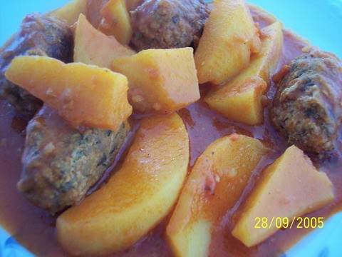 ты убила меня своим обедом , как красиво и вкусно всё, молодец ты у нас кексик семотичный какой омл...