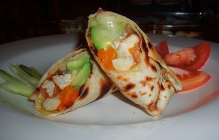 Рулетики с сумаком были слегка суховаты,на наш вкус,мы просто любим все сочное или с соусами - 3