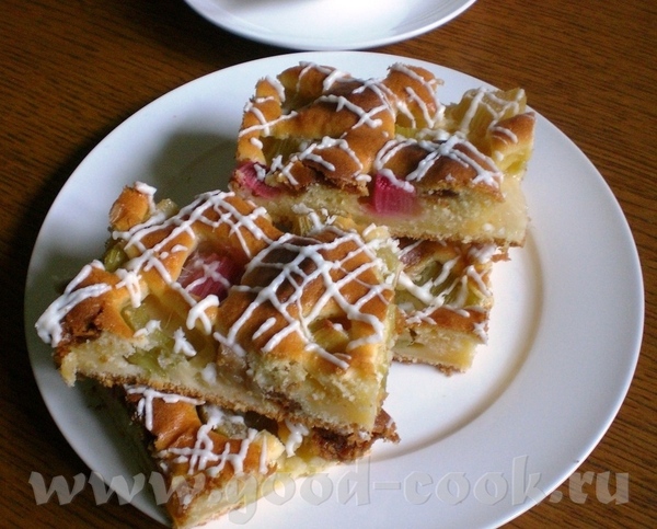 Rhabarber-Amarettini-Schnitten Пирог из ревеня с Амареттини „Blitz-Kuchen“ by Dr - 2