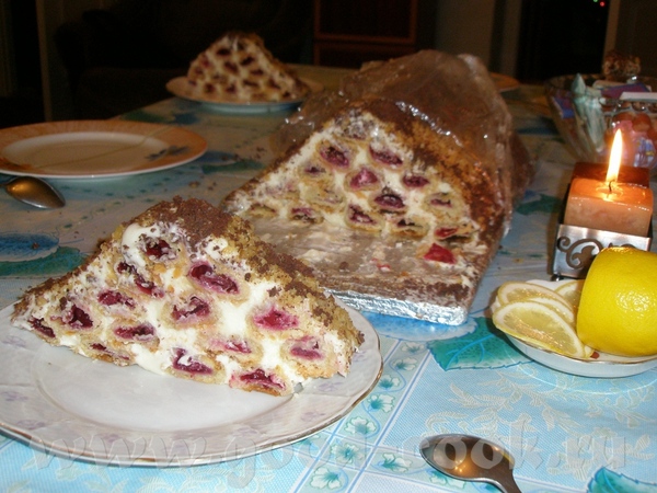 Вишнёвая избушка,получается большой торт