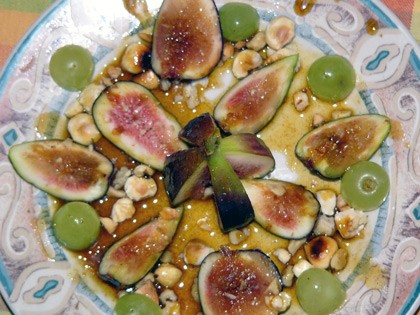 Figues rфties aux mendiants et au caramel йpicй Инжир в пряной карамели