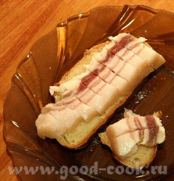 Бегу, бегу, дорогая, готовь вкусняшки)))) И побольше, бо я на диЭте Вот тебе к кофию как раз бутер...