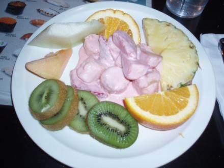 Моллюски с броколи,клешня краба,зеленая фасольв беконе(классная идея,мне кажется взяли отвареную зе... - 2