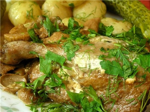 Девчонки, ну вы вкуснятины наготовили и навыставляли, умнички