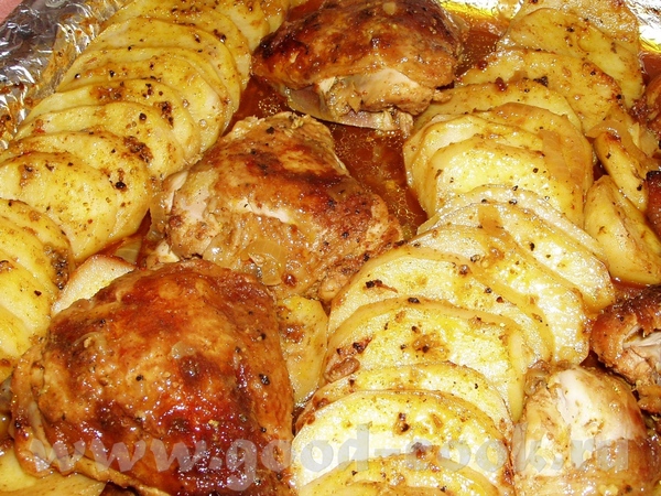 Курица с картошкой,запеченые 3-4 окорочка 1 ст