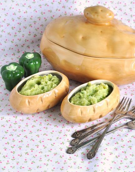 Картофельное пюре с зелёным горошком и васаби