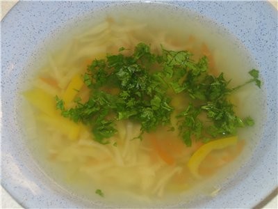 А у нас сегодня свежие щи и пирог с тунцом и рисом