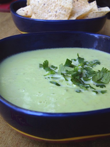 Сливочный и ароматный суп из авокадо придется по вкусу многим
