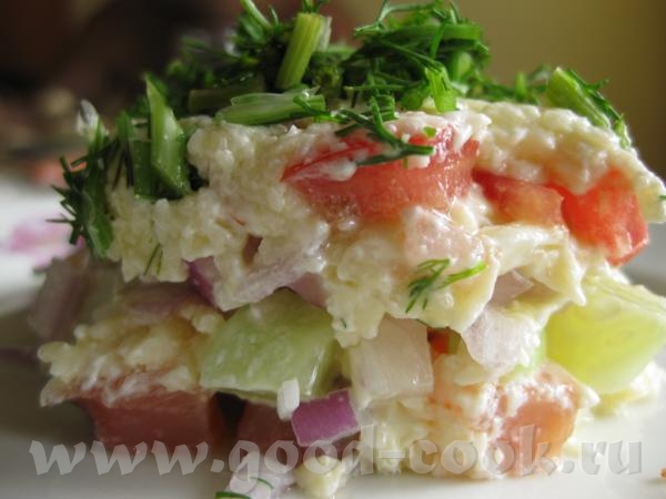 салат с красной рыбкой сырокопчёную сёмгу режем нежными кубиками огурцы-как показывает практика-луч... - 6