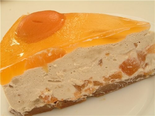 Абрикосовый торт с йогуртово-кофейным кремом - 2