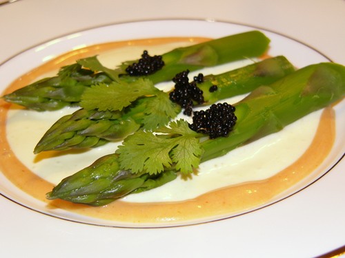 Grosses Asperges Vertes a l&#39;Oscietre Cпаржа с осетровой икрой Понадобится на 4 порции Для соуса...