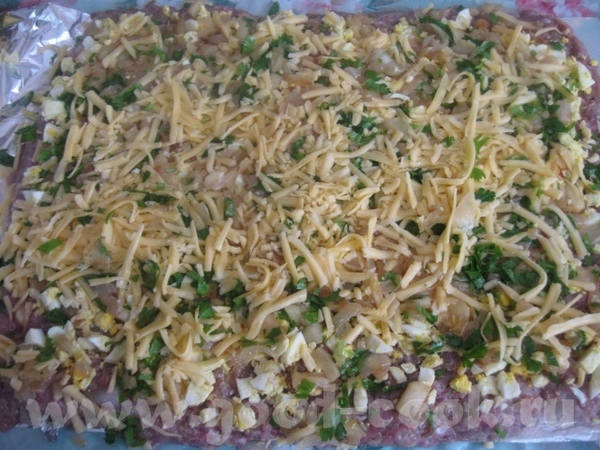Посыпаем нарезанной петрушкой, затем сыром - 3