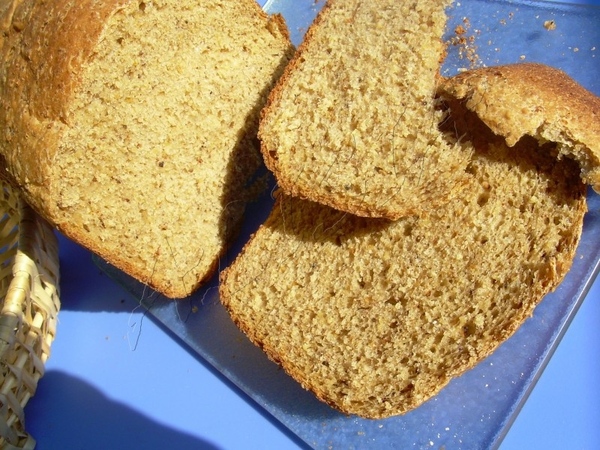 Оля и у меня есть такой хлеб, готовила его не один раз, очень сытный и вкусный, ароматный хлеб