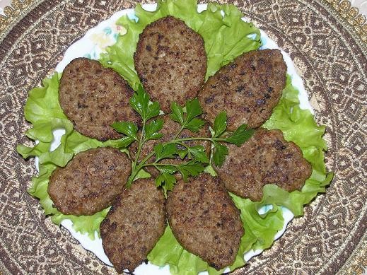 Печеночные оладьи Пирожочки из творожного теста с творожной массой и изюмом по рецепту Иннесы
