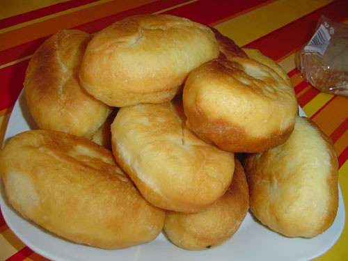 у нас сегодня мясные рулетики с начинкой грибы и шпинат,пирожки с капустой и очень вкусненькие зава... - 3