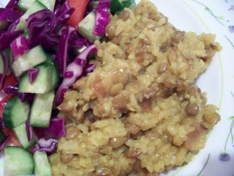 1ст зеленой чечевицы 2ст риса 1 большая луковица куркум камун соль если рис цельнозерновой, то вари...