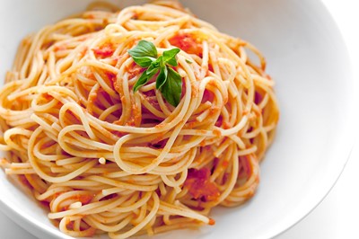 спагетти болонезе