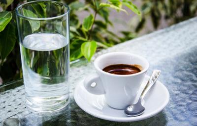 кофе Робуста с водой