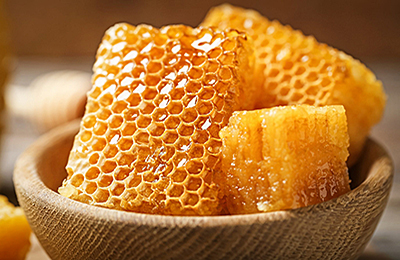 Стоит ли заменить сахар мёдом
