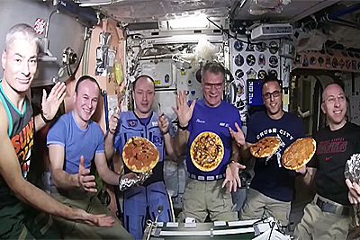История о первом кусочке пиццы в космосе