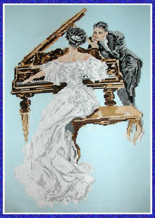 дама за роялем
