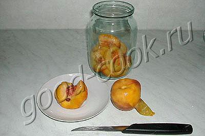 персики в водке