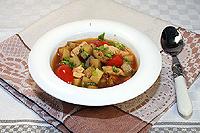 баклажановый суп с жареной курицей