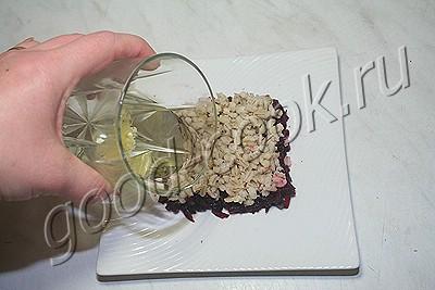 салат из свёклы с перловкой