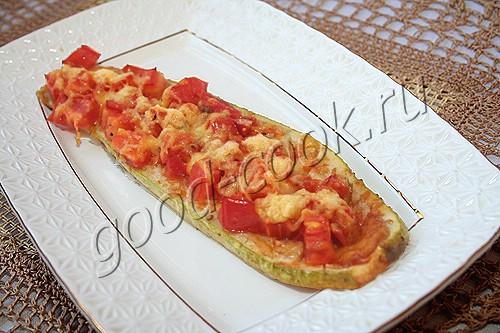 кабачки запеченные с помидорами и сыром