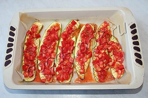кабачки запеченные с помидорами и сыром