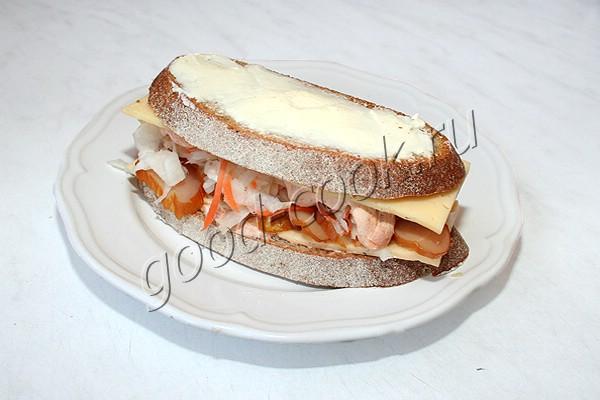 сэндвич "Рубен" (Reuben Sandwich)