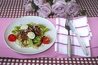 Мясной салат с рисом и соусом терияки