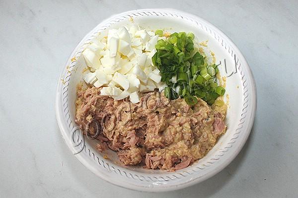салат из тунца с горчичной заправкой