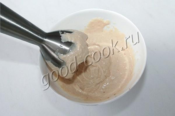 сербский фасолевый салат с солёными огурцами