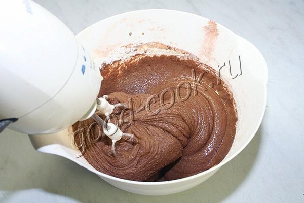 ржаной шоколадный пирог со сливками