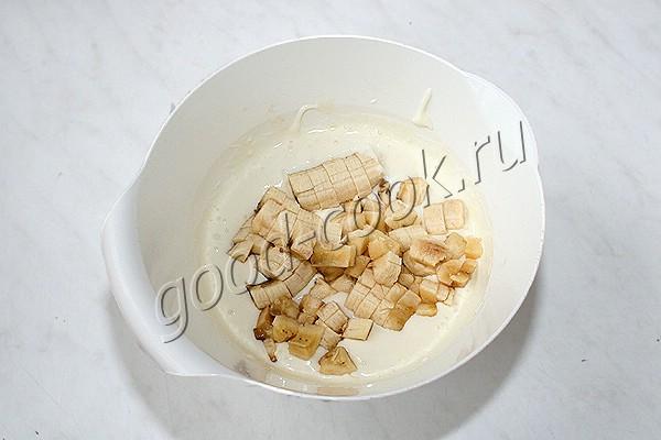 торт из печенья с творогом и бананами