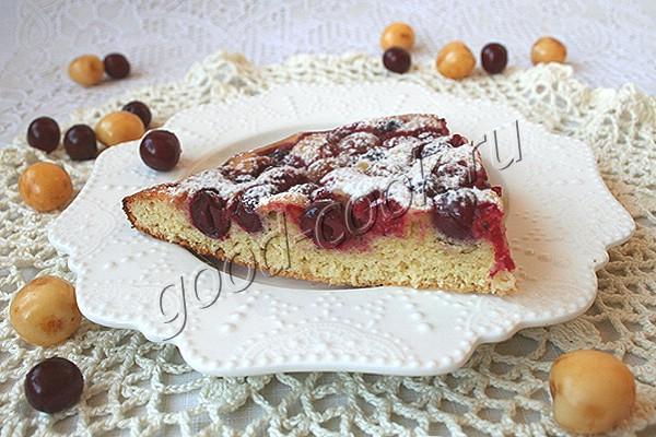 простой кексовый пирог с ягодами