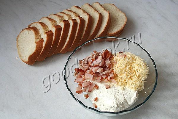 хлебная запеканка с ветчиной, сыром и творогом