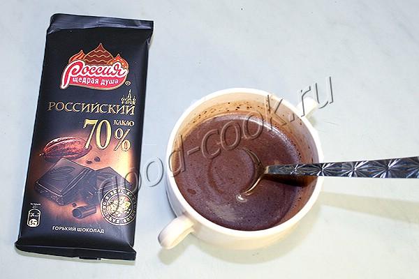 шоколадный торт с ореховым безе и карамельным кремом