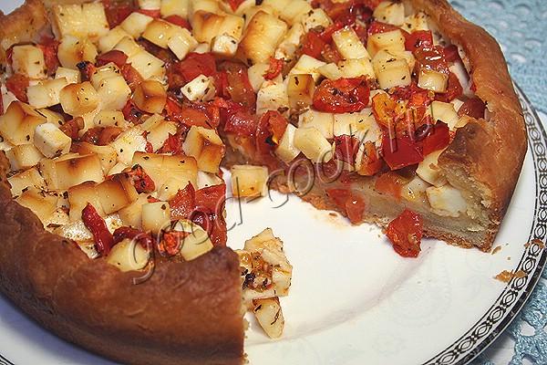 сметанный пирог с помидорами и плавленым сыром