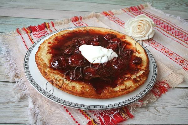 лепёшка с ягодным соусом по-английски