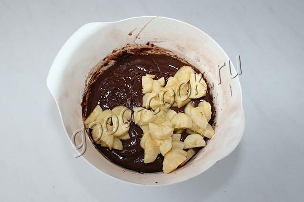шоколадный кекс с бананами