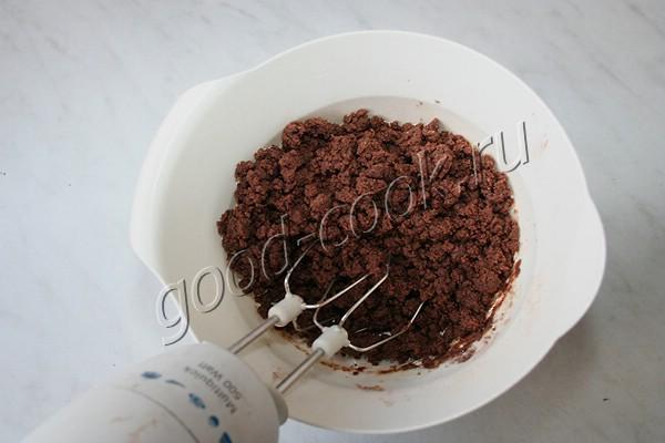 шоколадный торт "Крошки" со сметанным муссом (без выпечки)