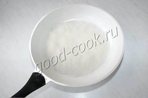 муссовый торт с фундуком, хрустящим слоем и шоколадным кремом